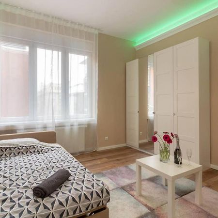 Nice And Cozy Apartment Next To The Parliament ブダペスト エクステリア 写真