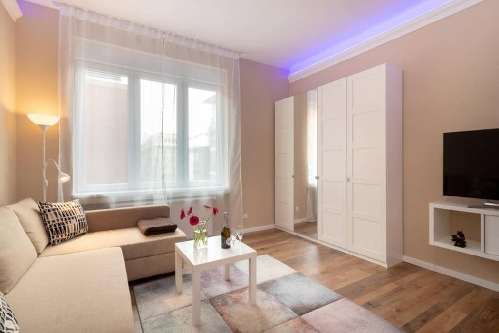 Nice And Cozy Apartment Next To The Parliament ブダペスト エクステリア 写真