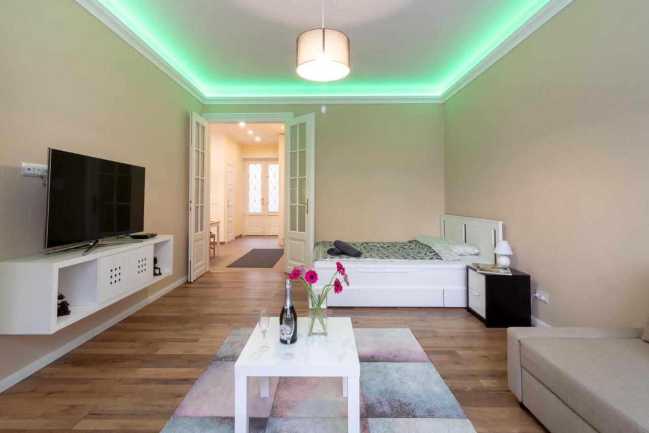 Nice And Cozy Apartment Next To The Parliament ブダペスト エクステリア 写真