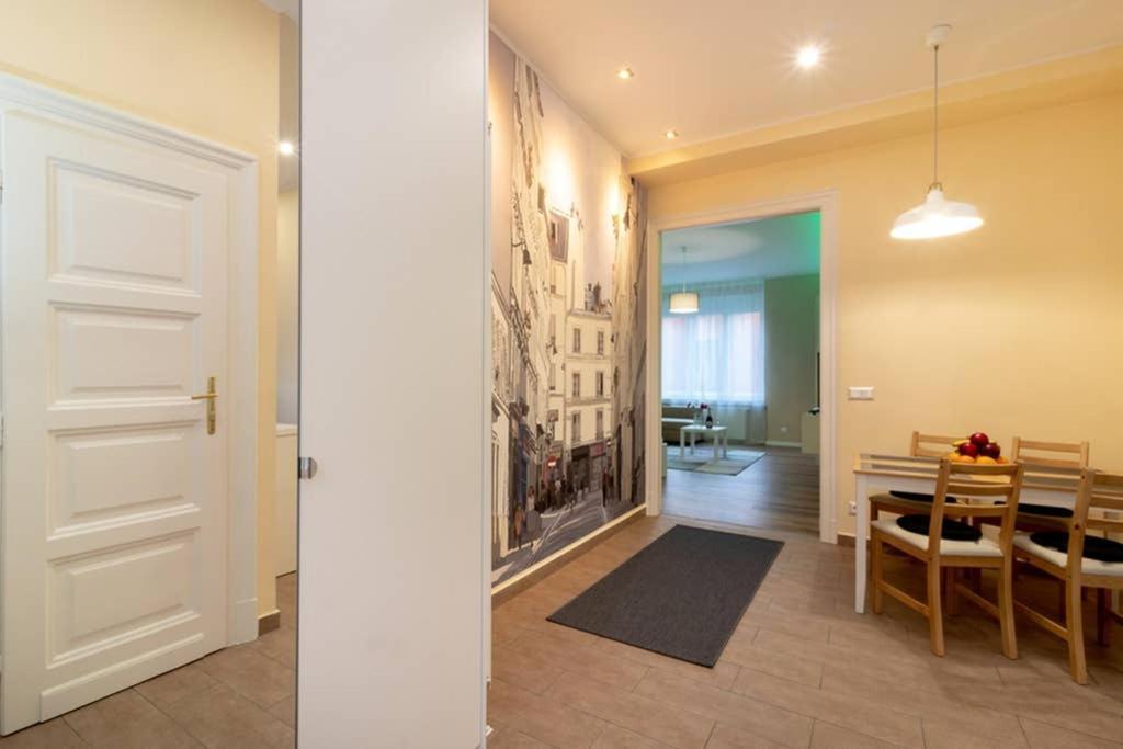 Nice And Cozy Apartment Next To The Parliament ブダペスト エクステリア 写真